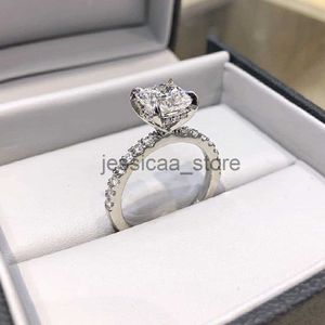 Anillos de banda Real Sólido 925 Anillo de plata esterlina Cuatro garras 2CT Cojín Corte Diamante Anillos de compromiso de boda para mujeres Joyería fina Regalo J230912