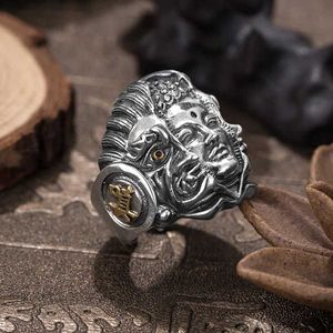 Anneaux de groupe Retro Buddhist Devil Face Ring adapté aux hommes Femmes Sexy Hip-Hop Rock Jewelry Cadeaux J240429