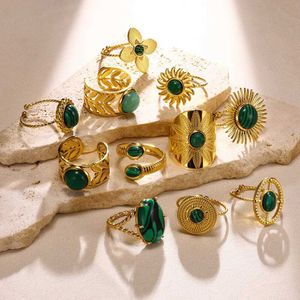 Anneaux de bande en acier inoxydable Green Natural Stone Ring Womens Vintage Trend Punk Jewelry 18K Gold Open Ring Christmas Gift Nouveau Q240427