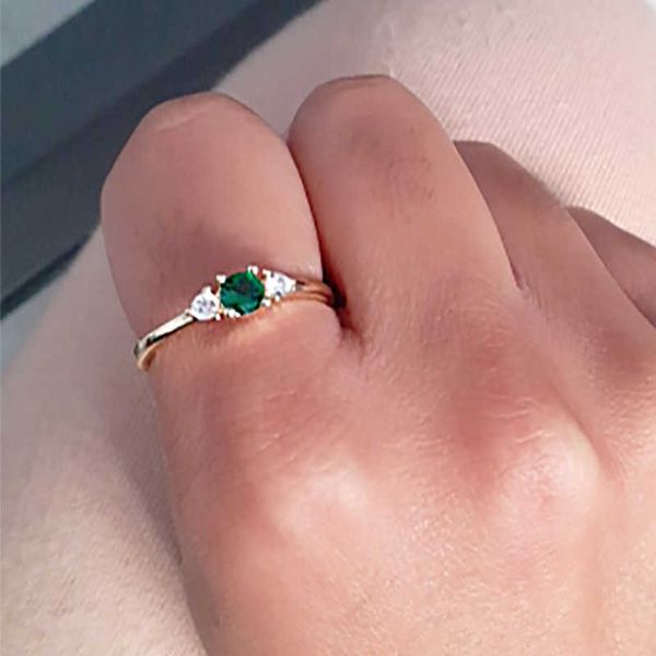 Anneaux de bande minuscules anneaux de cristal vert délicat pour les femmes couleur or coréen délicat Zircon cristal bague de rencontre pour adolescents bijoux à la mode cadeaux