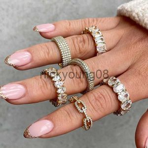 UILZ Luxe Femmes En Acier Inoxydable Dorure Cristal Anneau AAA Grade Zircon Bague De Fiançailles De Mariage Doigt Accessoire Bijoux Cadeau x0625