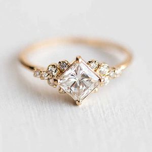 Bandringen Ustar Square Cubic Zirconia Midi Rings for Women Fashion Jewelry Gold Engagement Rings Female Anel Gift Accessories G230213