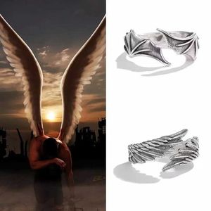 Bandringen Vintage Angel Devil Wing paar Ring Persoonlijk vrouwelijk metal open verstelbare vinger zilveren punk hiphop sieraden cadeau Q240429