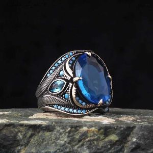 Anneaux de bande vintage ovale incrusté bleu zircon pierres hommes rétro couleur argent métal sculpte bijoux punk h240424