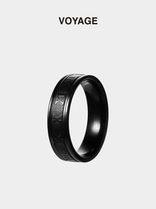 Anneaux de bande Voyage Roman Digital Ring Titanium Steel Unique Design Trendy Mens Personnalisé Index Finger High Grade Trendy Brand Light Luxury Ring