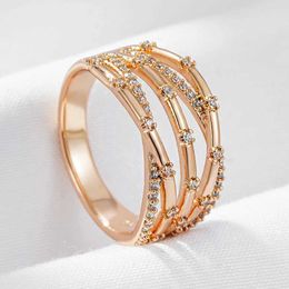 Anneaux de bande Wbmqda Unique 585 couleur or Rose ligne géométrique Zircon anneau pour les femmes moderne Design créatif nouveau bijoux de mode 2023 tendance 240125