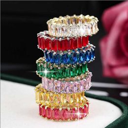 Anneaux de bande Mariage luxe multicolore zirconi anneau vert classique style étincelant cz cristal bijoux de mariée