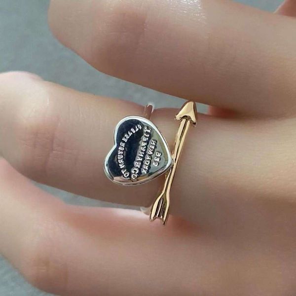 Banda tiffanyismss Joyería del cuerpo Sier Sterling S T Anillos Amor Moda Versátil Casual Flecha Corazón Piercing Anillo para mujer Terling Ier Yawd erling