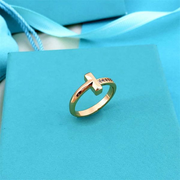 Banda tiffanysian anillos joyería v chapado en oro t moda en forma de T anillo de diamante femenino minoría diseño grado simple frío 7u9w