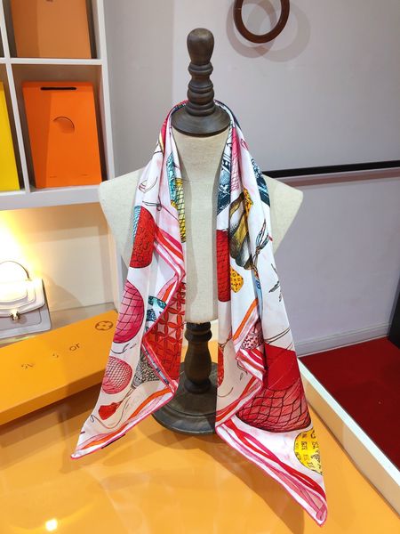 Écharpe bandana pour les femmes designer craquette à tête d'écharfage imprimé fleur imitation de la soie écarpe bandeau carré foulard écarpe écarquat du sac d'écharpe paris