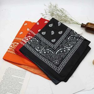 Bandanas Durag Bandana Kerchief Unisex Hip Hop Black Hair Neckband Scarf Sports hoofddeksel WRS Square Sjalf Printing Handle J240516