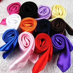 Bandanas Durag Fashion Solid Womens Square Scarf Imitatie Silk WRS Elegante bloemenveer/zomerhoofdband J240516