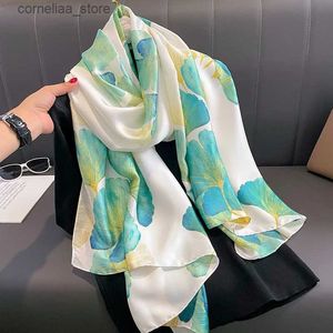 Bandanas Durag Foulards Design Satin Soie Châle Hijab Écharpe Femmes Mode Été Crème Solaire Plage Étole Wraps Bufanda Femelle Foulard Echarpe Nouveau Y240325