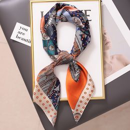 Bandanas Durag Silk Feeling SCARF Medium vierkant Satijnen hoofdsjaal voor vrouwen 70*70 cm