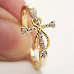 Groupes 2023 New Jesus Cross for Women Fashion Infinity Symbole CZ Zircon Ring Anneau de mariage Bijoux Bijoux en gros