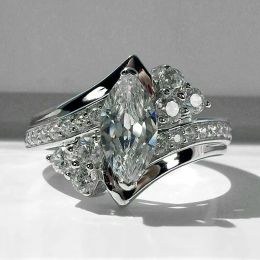 Bandas Huitan Gorgeous Crystal Marquise Cz Rings para mujeres Modern Novel Design Engagement Wedding Lady's Accesorios Nuevas joyas de moda