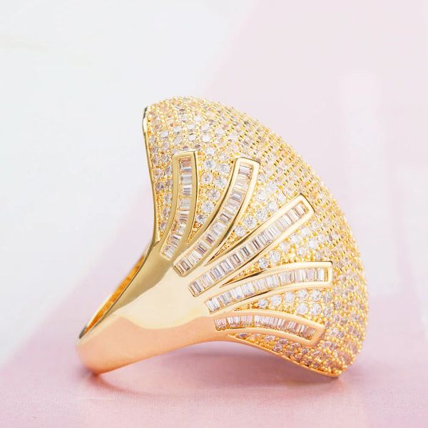 Groupes Nouveaux anneaux de luxe Crown Geométrie ovale chic pour femmes mariage en zircon cubique Engagement Dubai Naija Bridal Party Finger Ring
