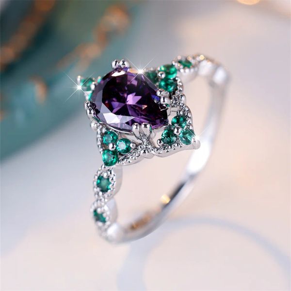 Bandes Purple Crystal Water Drop Stone Ring Green Zircon Engagement Band anneaux pour les femmes accessoires de bijoux de mariage en couleurs argentées classiques