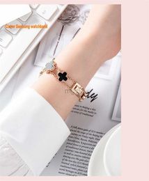 Les groupes Watch Bling Bands Stracles pour Samsung Galaxy Watch 3 Watchband Slim Dressy Metal Bracelet Bracelet Stracts avec Rhinestone Women Girls GT2 Smart Strap 240308