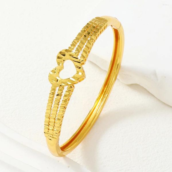 Bracelet 1 Moyen-Orient cuivre 24k Cœur creux en or bracelet décoratif pour femmes élégantes - Le cadeau