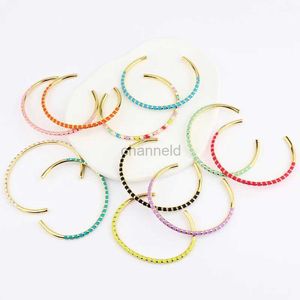 Brazalete de 12 colores Pulseras chapadas en oro de 18 quilates Esmalte de neón Pulsera abierta geométrica Enviar a las mujeres Pareja Los mejores regalos de joyería de aniversario 240319