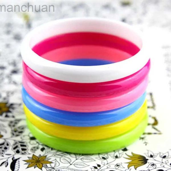 Bangle 12 pcs/Lot à la mode coloré en plastique bracelet Bracelets pour enfants filles couleur bonbon mode bijoux accessoires cadeau en gros ldd240312