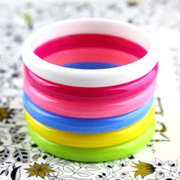 Bracelet 12 pcs/Lot Bracelets en plastique colorés à la mode pour enfants filles couleur bonbon bijoux de mode accessoires cadeau en gros