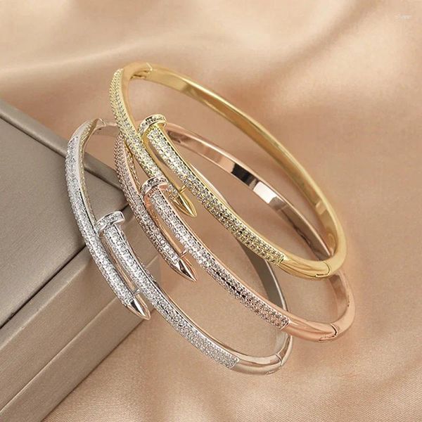 Brazalete chapado en oro de 18 quilates, joyería de moda con microincrustaciones de circón, pulseras de lujo para mujer, fiesta de vacaciones, brillo diario, brazaletes elegantes