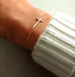 Bracelet 18k plaqué or en acier inoxydable Croix Pendentif Bracelet Charme Religieux Haute Qualité Bijoux En Gros Tendance