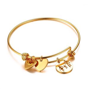 Brazalete 2021 Versión coreana Material de acero de titanio Longitud ajustable Patrón hueco de oro Pulsera personalizada adecuada para mujeres