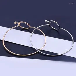 Bangle 2023 Modeaccessoires Geometrie Cirkelarmband Pulseiras Eenvoudig Koperlegering Rond Geschenk voor damesliefhebbers