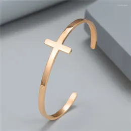 Bangle 2023 Mode Eenvoudige Kruis Armband Roestvrij Staal Zijwaarts Geen Vervagen Kleur Open Armbanden Voor Vrouwen Mannen Sieraden Geschenken