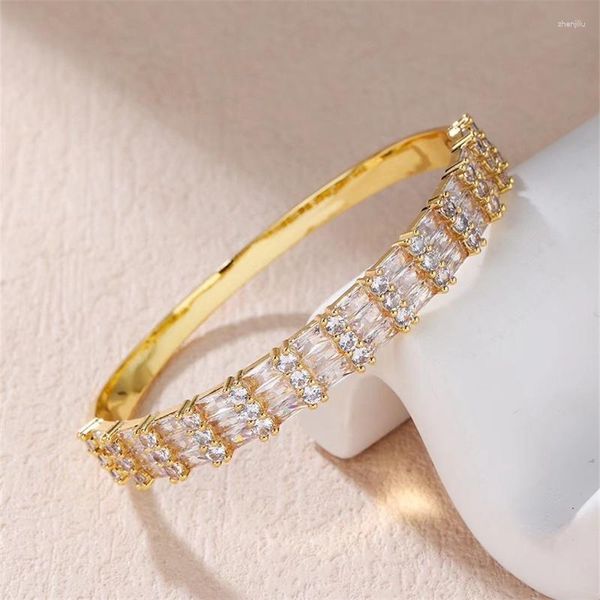 Bracelet 2023 couleur or avec glacé Bling grand zircon cubique Tennis Cz perles manchette Bracelets pour femmes bijoux de mode Pulseiras