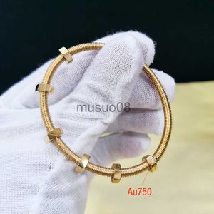 Bracelet 2023 Nouveau en écrou Bracelet pour femmes Designer de luxe V Gold Classic Hommes Bijoux de mode pour femmes Date Cadeau Livraison gratuite Articles J230819