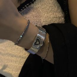 Bangle 2023 Simple Accessories Stainless Steel Diamond Heart Keeper Bracelet Watch Chain 230816