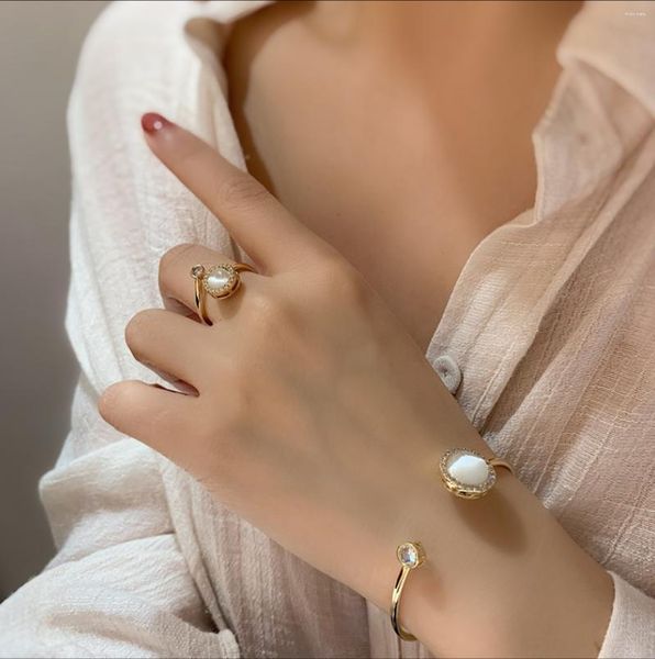 Brazalete 2023 tendencia diaria chapado en cobre Simple giratorio ópalo pulsera abierta anillos para mujer joyería de moda