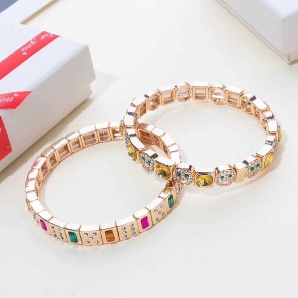 Bangle 2024 Design Enamel Face heureux Bracelet Dimond incrusté pour femmes Color Gold Perles élastiques Bangle Boho Jewelry Accessoires Bracelet