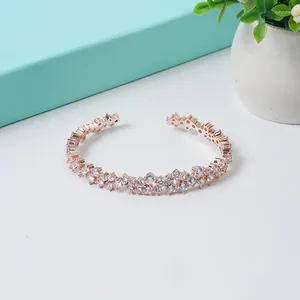 Bracelet 2024 Mode Shinny Bangel Cadeau pour femmes filles fête bal