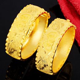Bangle 24K Geelgouden vergulde armband voor vrouwen Classical Dragon Phoenix Bridal Matte Wedding Anniversary Fine Jewelry