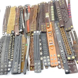 Bangle 30 stuks echt leer heren dames armbanden handgemaakte metalen knop punk sieraden biker armband groothandel veel mode-accessoires cadeau 230907