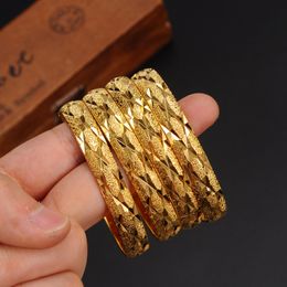 Bangle 4 stks Aankomst Brede 8 MM Dubai Gouden Armbanden voor Vrouwen Mannen 24 k Goud Kleur Armbanden Afrikaanse/Europese/Ethiopië Sieraden Armbanden 230419