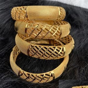 Bracelet 4 Pcs/Lot S Arabia Mariage Bracelets En Or Pour Les Femmes Dubaï Mariée Cadeau Bracelet Éthiopien Afrique Arabe Bijoux Charme 220 Drop Deliv Dhxm4