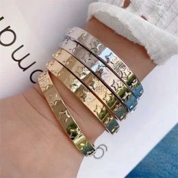Bracelet 5 pièces nouvelle mode minimaliste plaqué or bijoux en laiton simple étoile ouverture bracelet bracelets pour femme mariage 240319