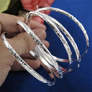 Bracelet 5 pièces / Ensemble de bracelet à motifs floraux sculptés simples ensemble pour femmes accessoires pour femmes Pulsera amuleto 2022 bijoux de mode Q240522