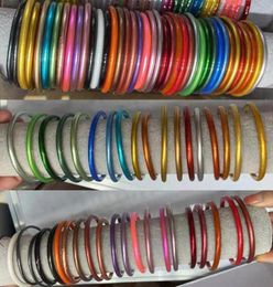 Bangle 5pcset armbanden voor vrouwen meisjes siliconen armband beschikbaar alle weers goudfolie charm Accessoire GiftBangle2408817