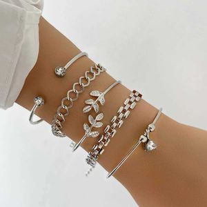 Bangle Bohemian Silver Geometric Chain Set Womens Crystal Leaf Bracelet Bracelet Bohemian Bohemian Jewelry Accessoires Q240522