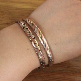 Bangle BR481 Etnische Tibetaanse 3 Kleur Koper Metaal Gevlochten 6mm Open rug Verstelbare Manchet Armband Voor Vrouw 230710