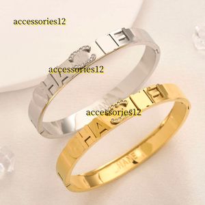 Bangle-armband sieraden Bangle Designer 2024-armband Bangle Charm-armband Mode-armbanden voor vrouwen Inlegkristal Strass Letter-sieraden Verguld roestvrij staal