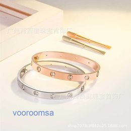 Bracciale Bracciale per pneumatici per auto Bracciale con cacciavite LOVE in oro con faccia liscia Coppia femminile Versione larga e stretta Chiodo a stella Fibbia rosa 18 carati con scatola originale