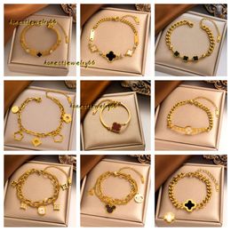 Bangle Charm Bracelets Bracelets de créateurs de style le plus récent 4/Trèfle à quatre feuilles Bracelets de bijoux Bracelet en or 18 carats Bracelets pour femme Chaîne Bijoux élégants Cadeau 2024